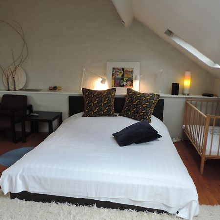 B&B Lodging At 8 Льовен Екстериор снимка